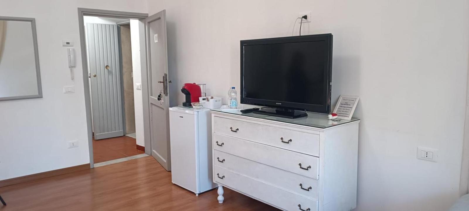 Velia'S Home Casa Vacanze B&B Castel Sant'Elia エクステリア 写真